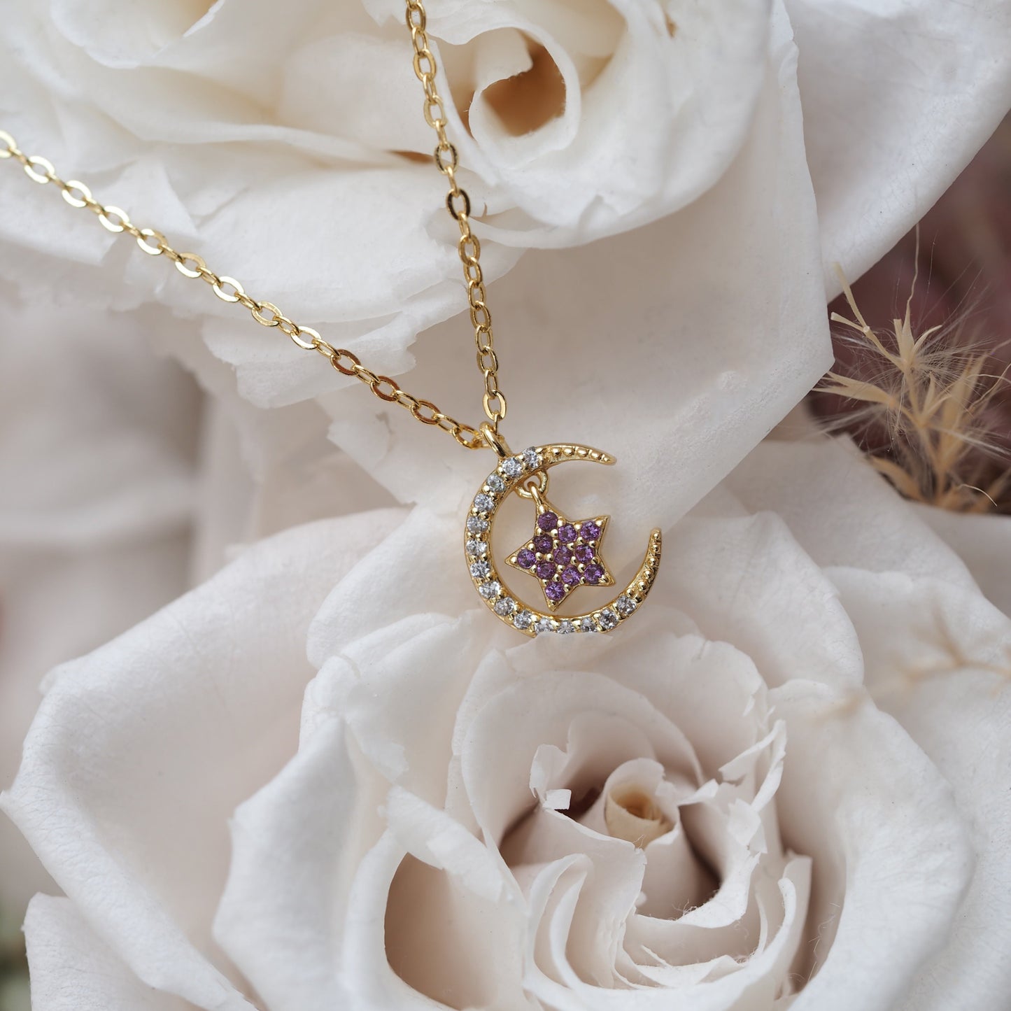 Stargaze N0909Y Necklace | Gold Tone